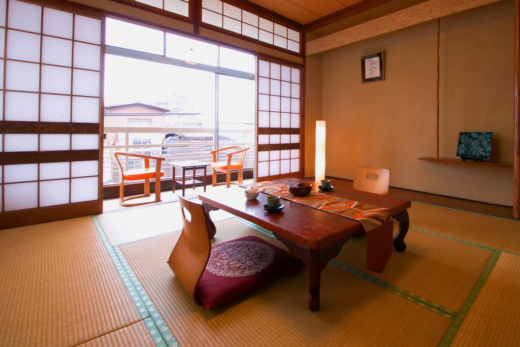Hotel Koraku Beppu Zimmer foto